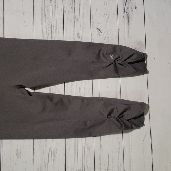 Alo yoga capri leggings - Picture 4 of 4